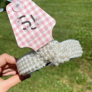 SJ Sincerely Jules headband with pearls.